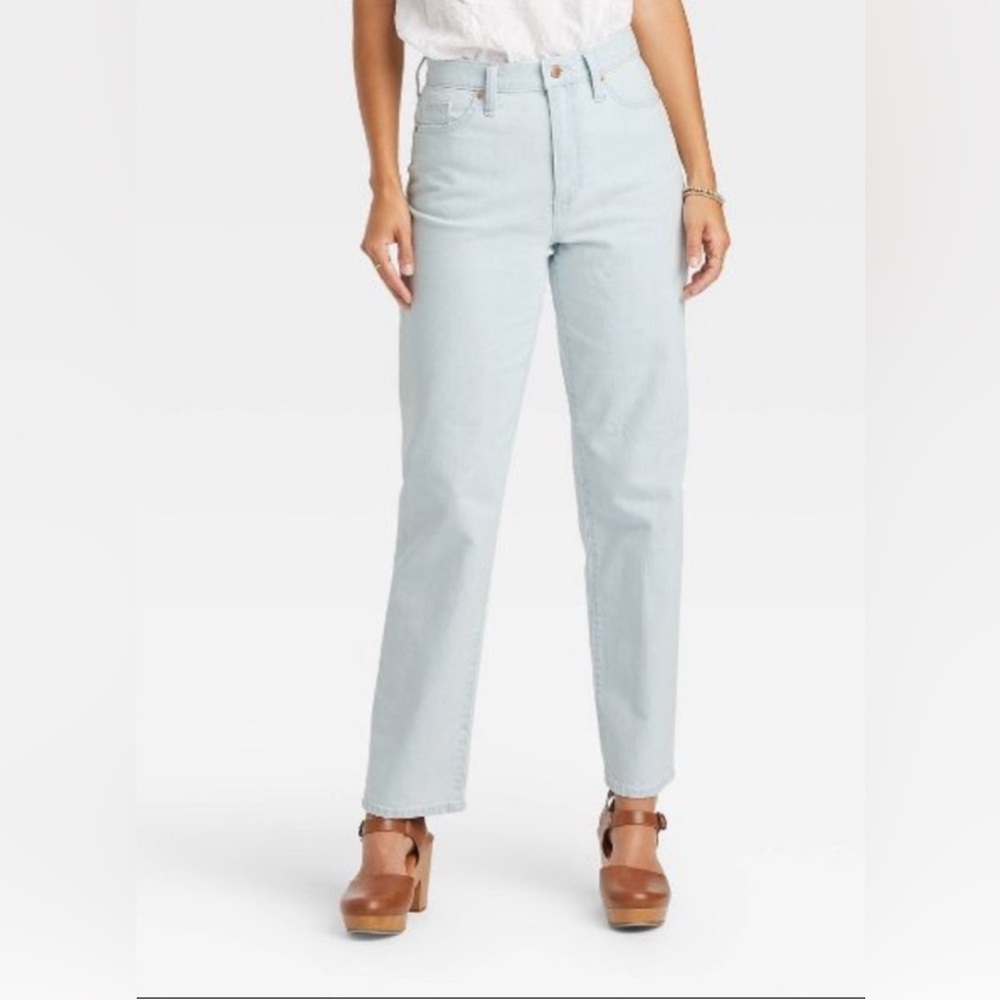 Universal Thread Women's High Rise 90’s‎ Straight Leg Jeans